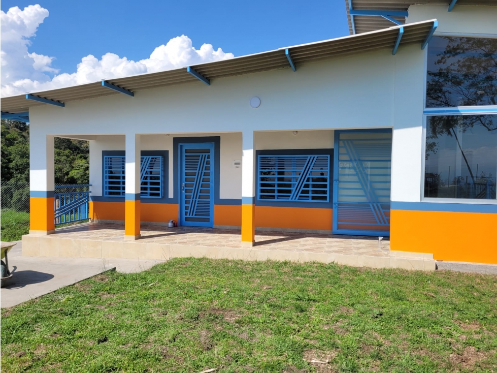 Casa campestre en alquiler a 25 minutos de armenia vereda naranjal - 2