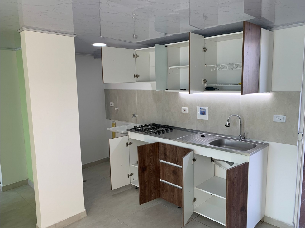 SE ARRIENDA ESPECTACULAR APARTAMENTO EN EDIFICIO ALTUA - 3