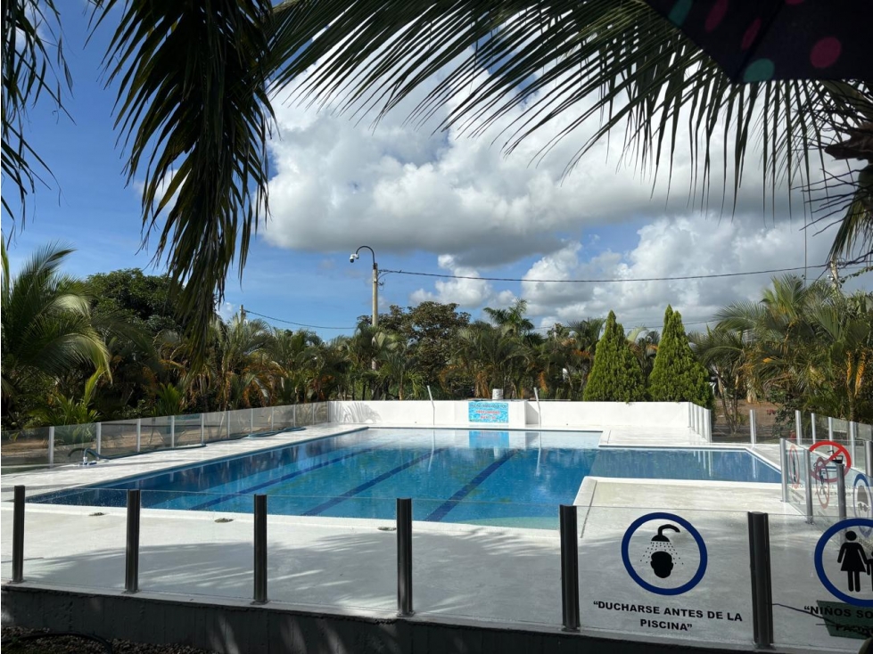 SE VENDE LOTE EN EL CONJUNTO PRADOS DE SANTA LUCÍA