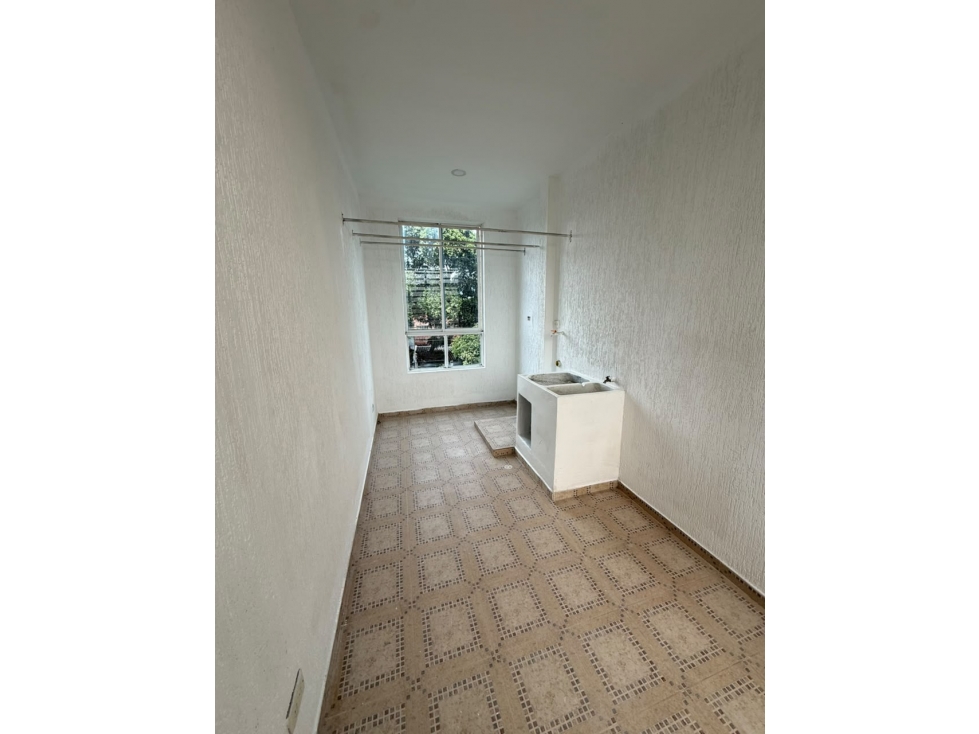 SE AARIENDA APARTAMENTO AMPLIO VILLAS DE SAN JUAN — foto 4
