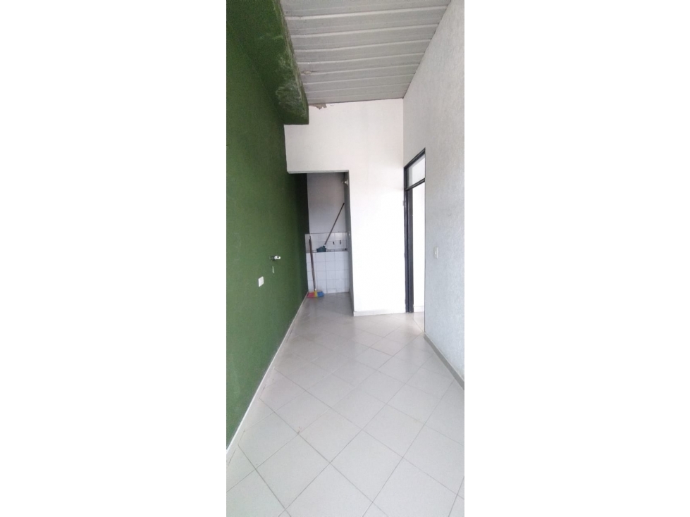 SE ARRIENDA APARTAMENTO EN SEGUNDO PISO BARRIO LUIS MARIA JIMENEZ - 4