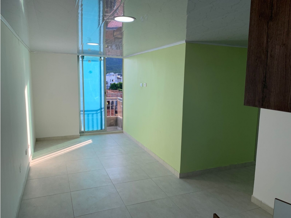 SE ARRIENDA ESPECTACULAR APARTAMENTO EN EDIFICIO ALTUA - 1
