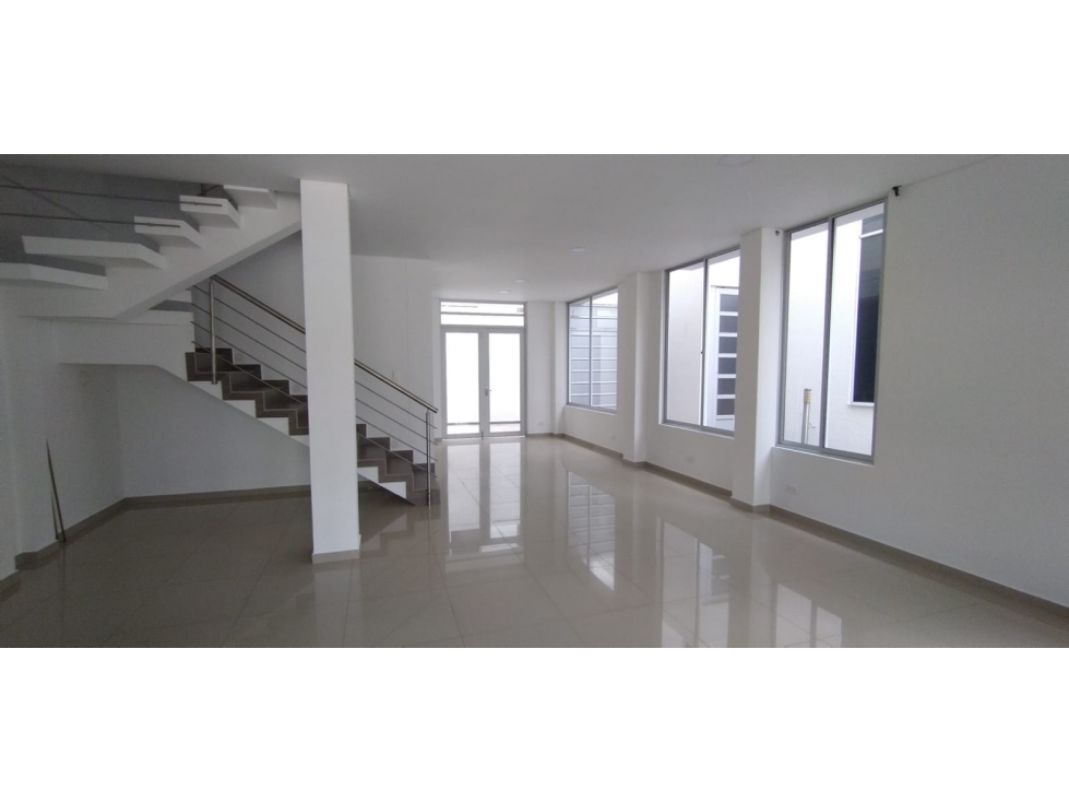 SE ARRIENDA ESPECTACULAR CASA UBICADA EN VALLE DE LOS GUARATAROS — foto 3
