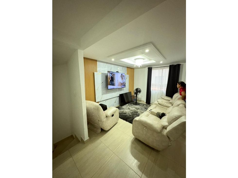 SE VENDE HERMOSA CASA EN CLUB RESIDENCIAL HACIENDA CASA BLANCA — foto 2