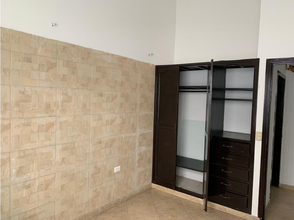 SE ARRIENDA APARTAMENTO YOPAL CALLE 14 CON 18 - 2