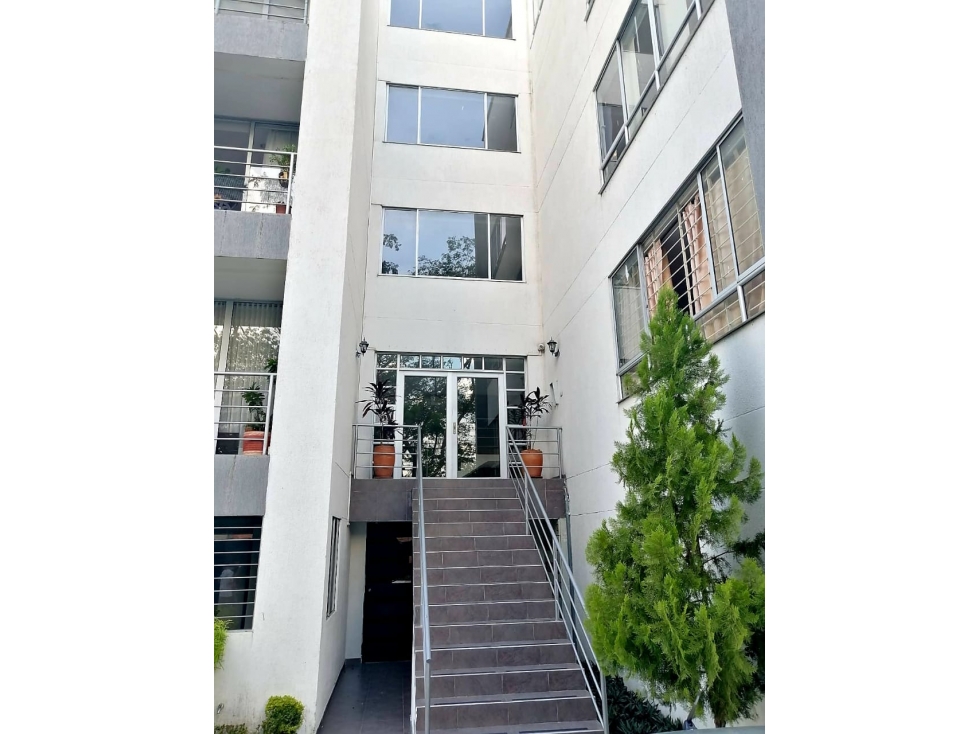 SE ARRIENDA MAGNÍFICO APARTAMENTO EN TORRE MOLINOS - 1