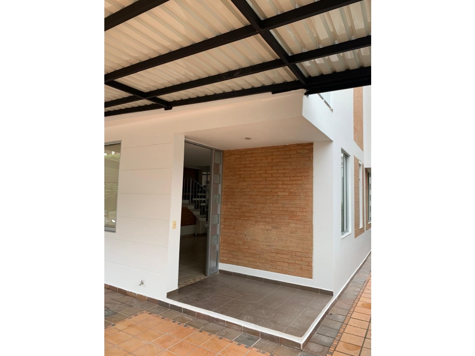 SE VENDE ESPECTACULAR CASA EN C/R VALLE DE GUARATAROS - 2