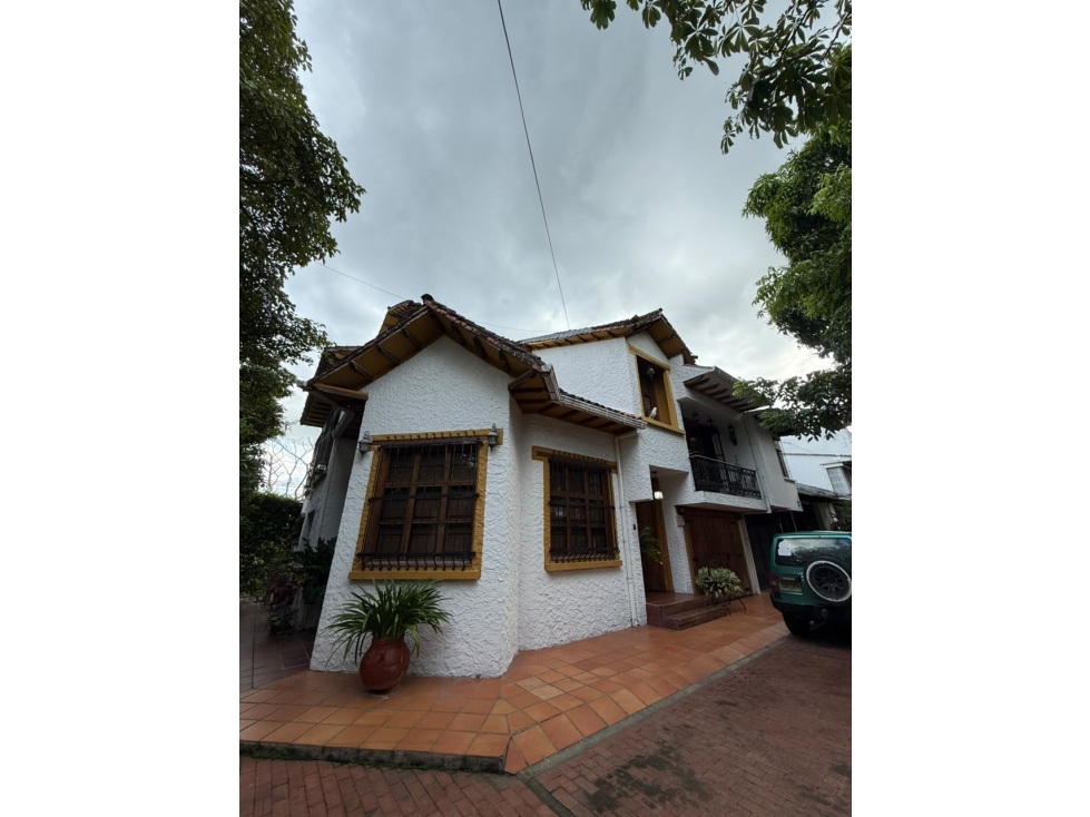 SE VENDE HERMOSA CASA COLONIAL EN YOPAL CASANARE