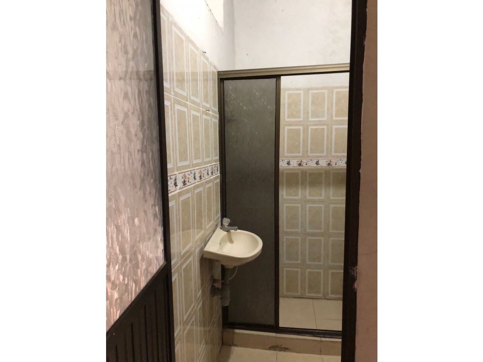 SE VENDE ESPECTACULAR CASA BARRIO VILLA NELY - 5