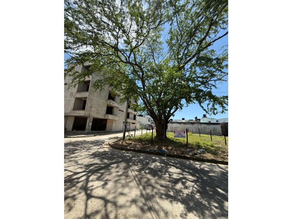 SE VENDE LOTE UBICADO EN LA CRA 28 CON 17A — foto 2