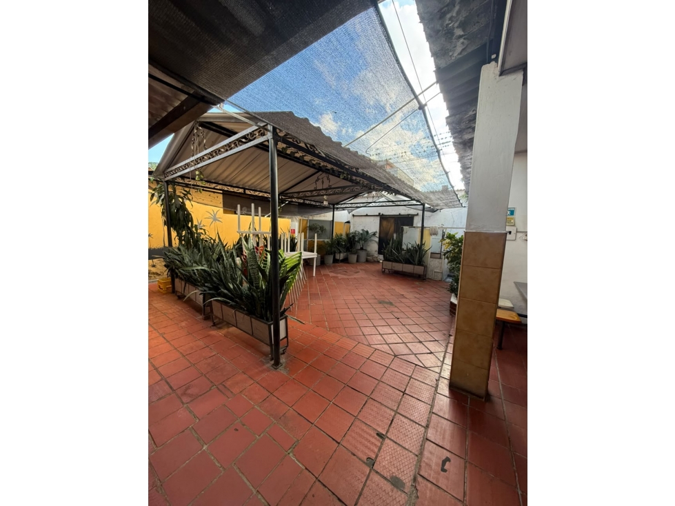 Exclusiva casa lote comercial, esquinero, frente al parque la Estancia — foto 4