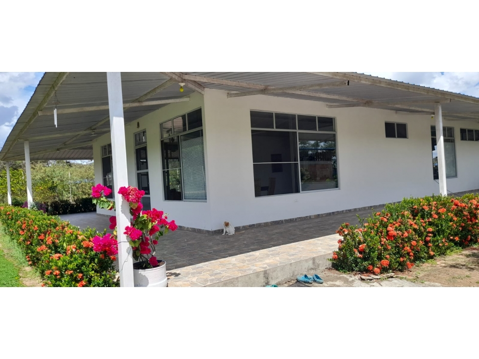 SE VENDE FINCA VIA MARGINAL DE LA SELVA-CERCA A LA CHAPARRERA - 3
