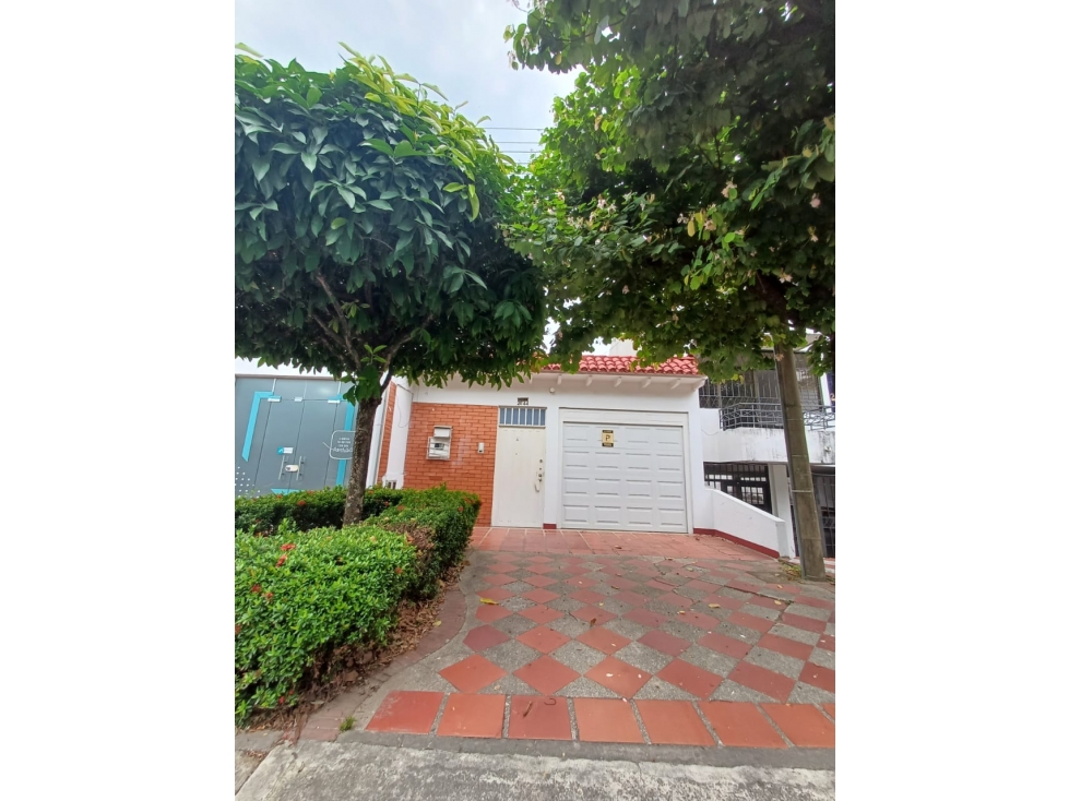 SE VENDE ESPECTACULAR CASA EN EL BARRIO LOS HELECHOS — foto 2