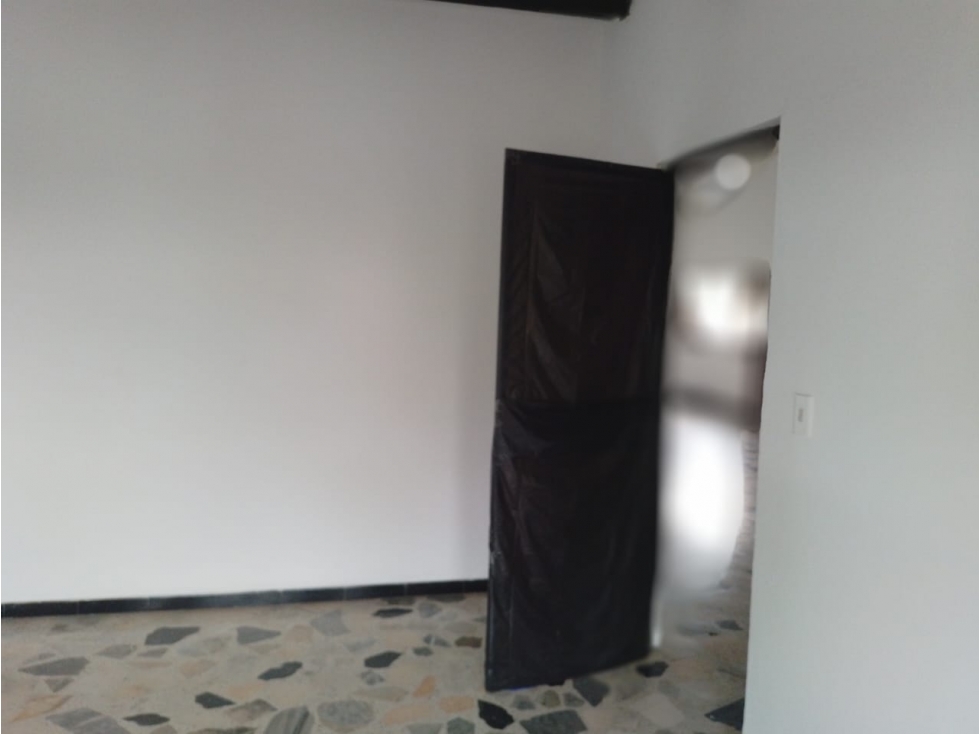 SE ARRIENDA / VENDE EXCELENTE BODEGA EN YOPAL - 3