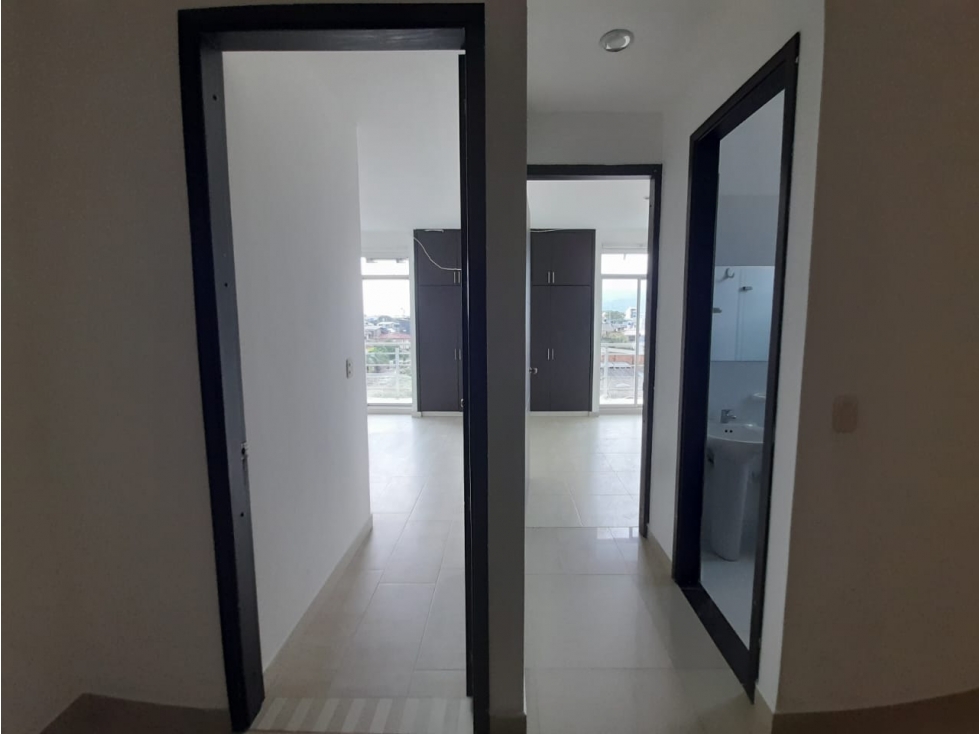 SE ARRIENDA APARTAMENTO EN CUARTO PISO EDIFICIO SAN SEBASTIAN - 4