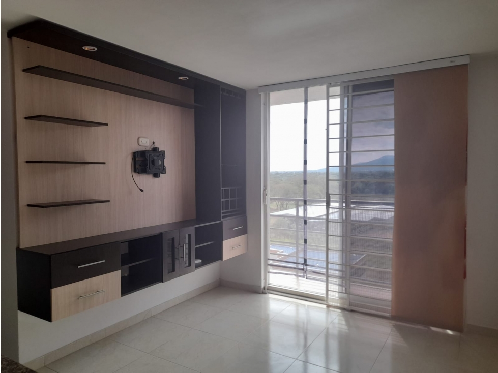 SE VENDE APARTAMENTO PRADOS DE VALVERDE - 3