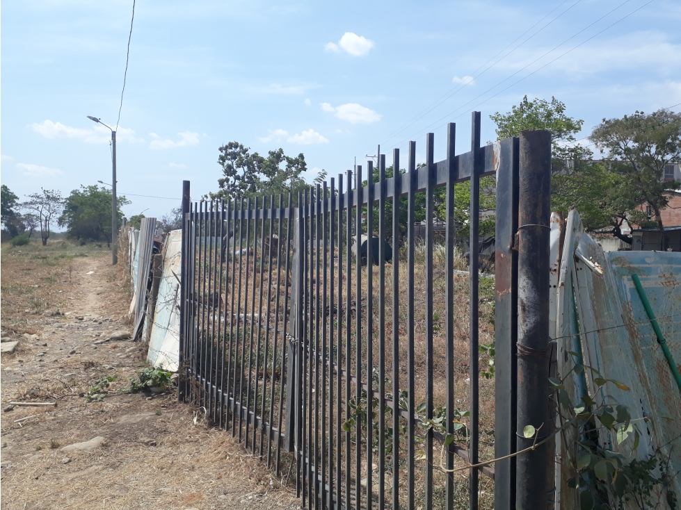 SE VENDE LOTE EN BOSQUES DE MANARE - 4