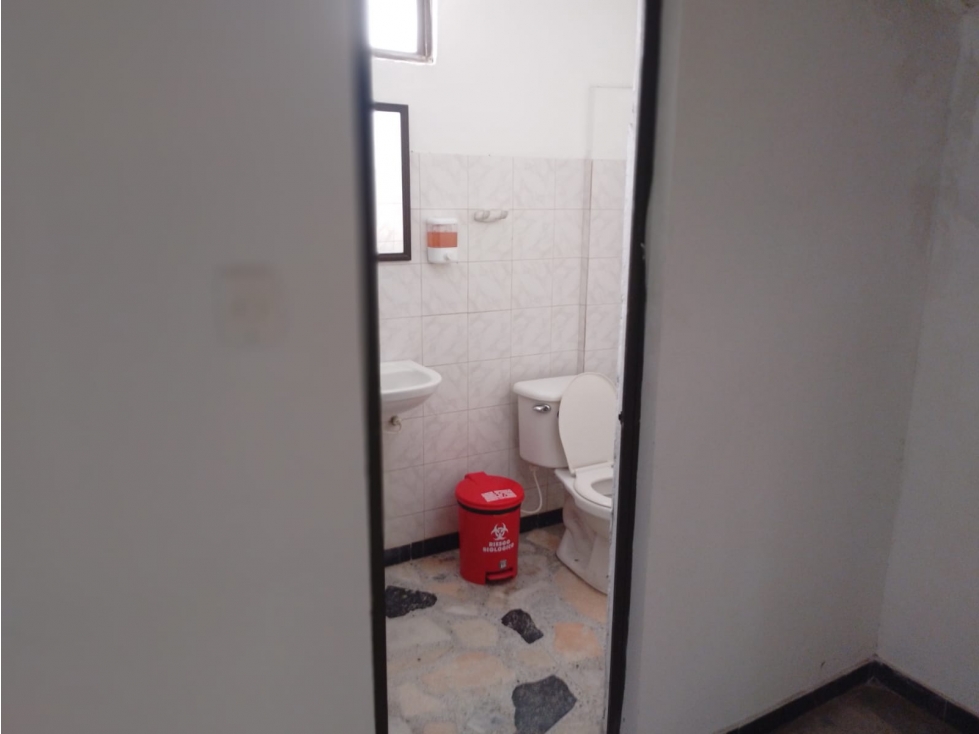 SE ARRIENDA / VENDE EXCELENTE BODEGA EN YOPAL - 4