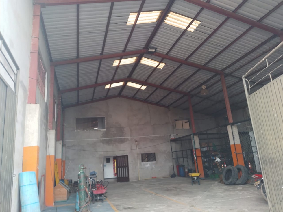 SE ARRIENDA / VENDE EXCELENTE BODEGA EN YOPAL - 5