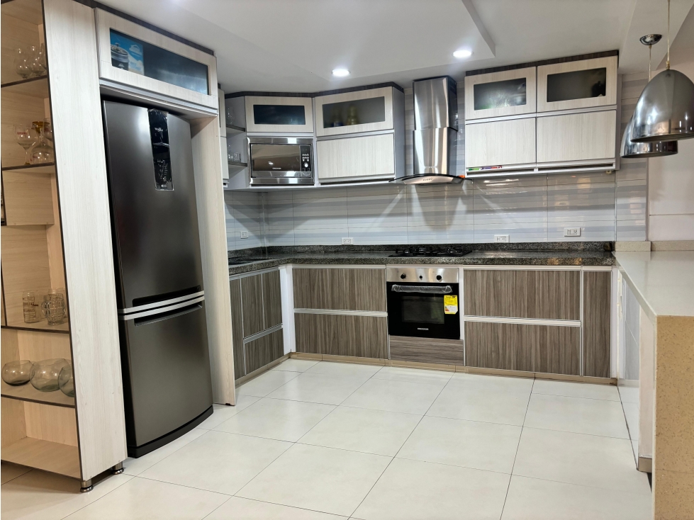 SE VENDE ESPECTACULAR CASA CALLE 35 N 24-39 - 6