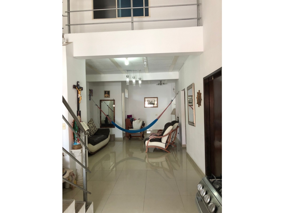 SE VENDE ESPECTACULAR CASA BARRIO VILLA NELY - 3