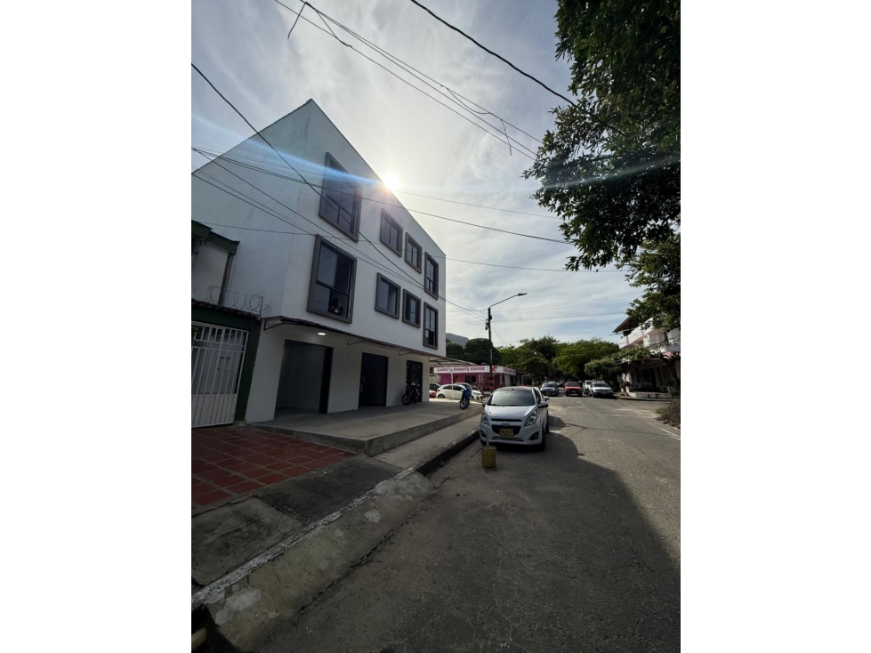 SE ARRIENDAN LOCALES COMERCIALES A MEDIA CUADRA ALCALDIA DE YOPAL — foto 3