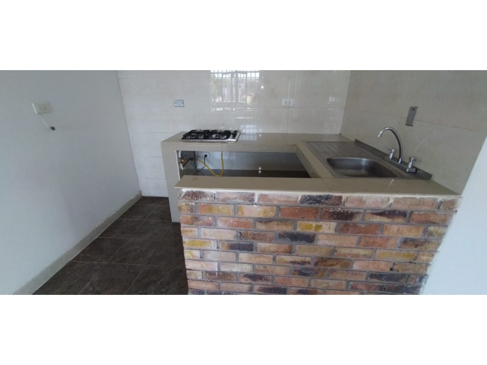 SE ARRIENDA APARTAMENTO EN SEGUNDO PISO BARRIO LUIS MARIA JIMENEZ - 2