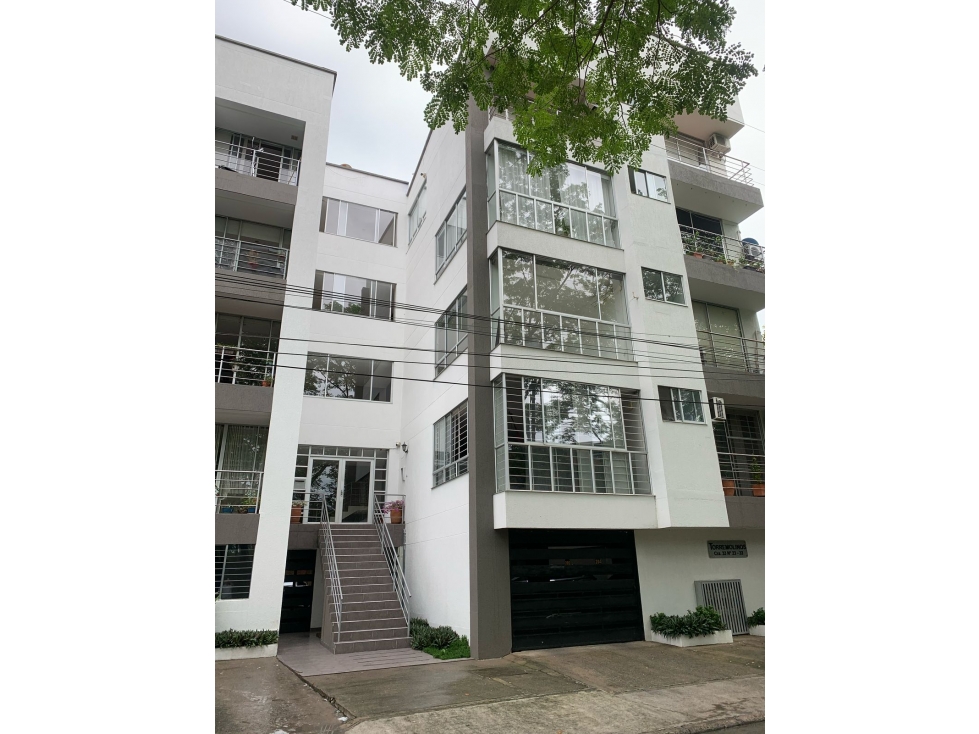 SE ARRIENDA APARTAESTUDIO AMOBLADO EDIFICIO TORREMOLINOS