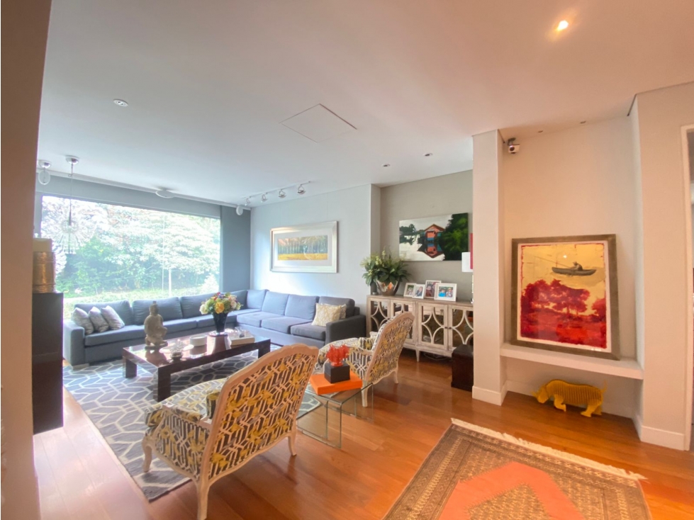SE VENDE APARTAMENTO LOS ROSALES 289m2 BALCONES