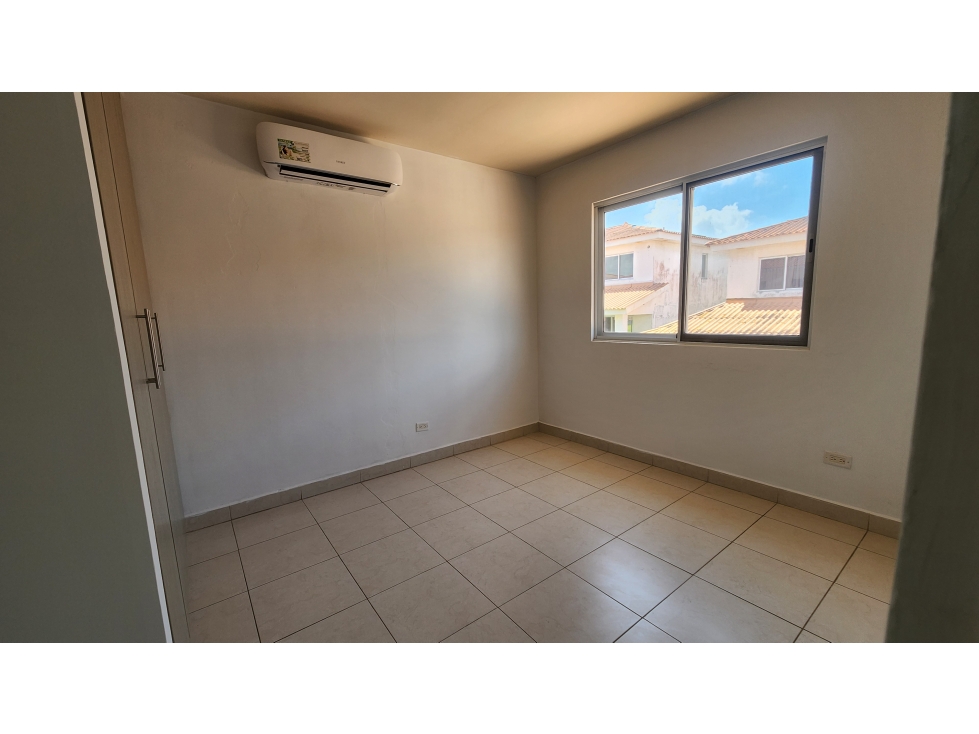 VENTA DE CASA PH VERSALLES OESTE LA CHORRERA — foto 5