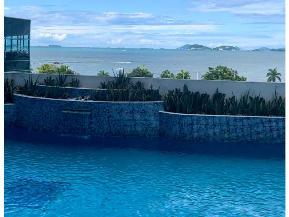 PH Coral Reef - Avenida Balboa