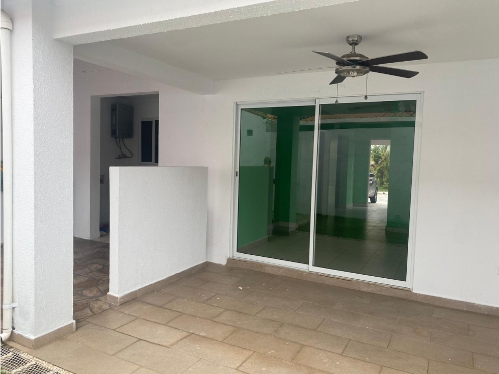 VENTA / ALQUILER DE CASA EN CHORRERA -MONTELIMAR - 2