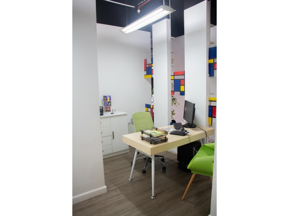 VENTA DE OFICINA EN VICTORIA HILLS, 12 OCTUBRE - 3
