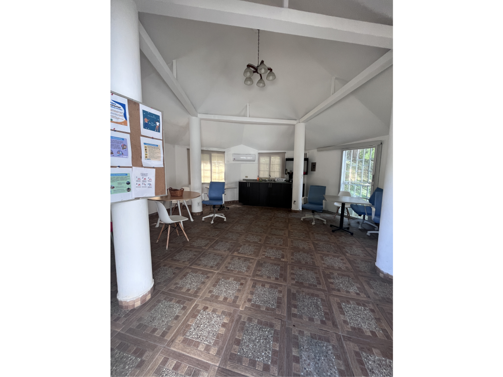 EN VENTA EDIFICIO DE OFICINAS CON GAZEBO EN LA BOCA, ANCON (CP) — foto 3