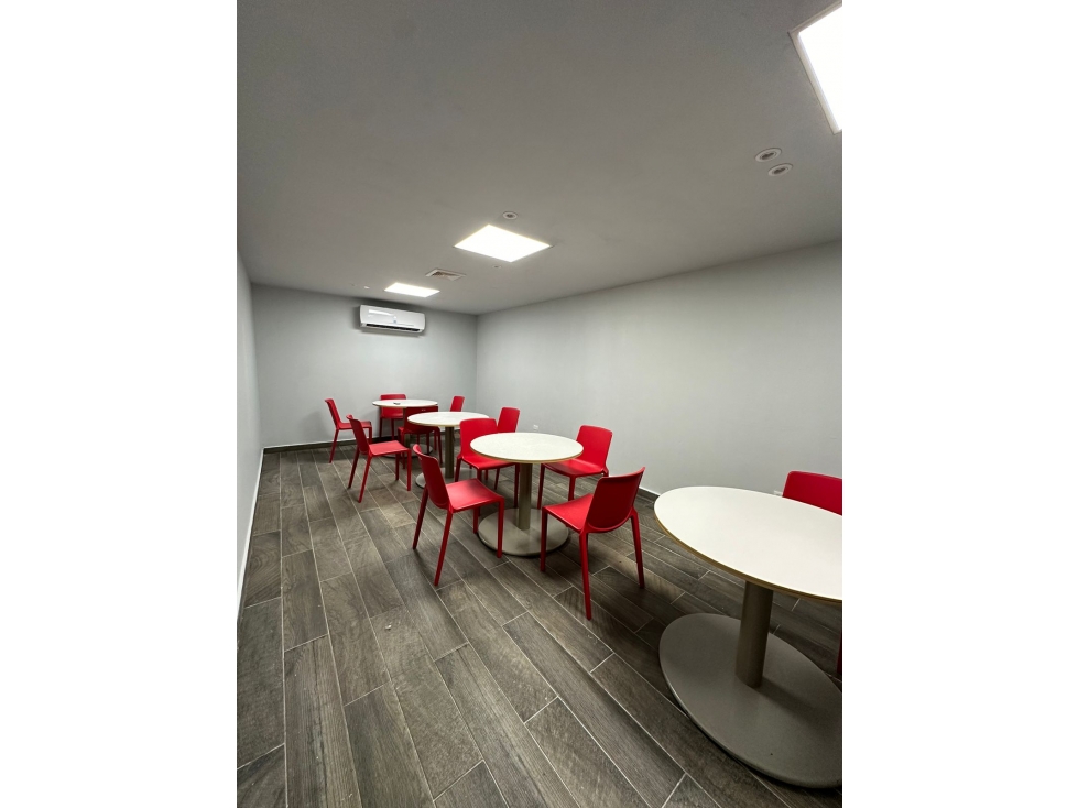 ALQUILER OFICINA MARBELLA AMOBLADA (DV) — foto 4