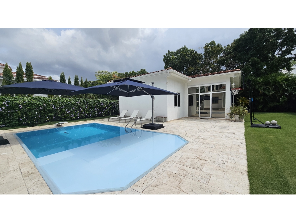 VENTA CASA EN SANTA MARIA FAIRWAY ESTATES (DV)