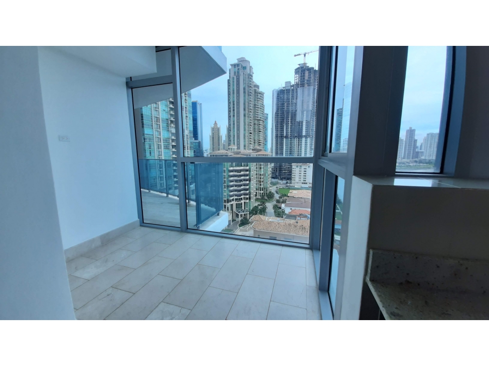 VENTA APARTAMENTO GRAND TOWER PUNTA PACIFICA (CP) — foto 5