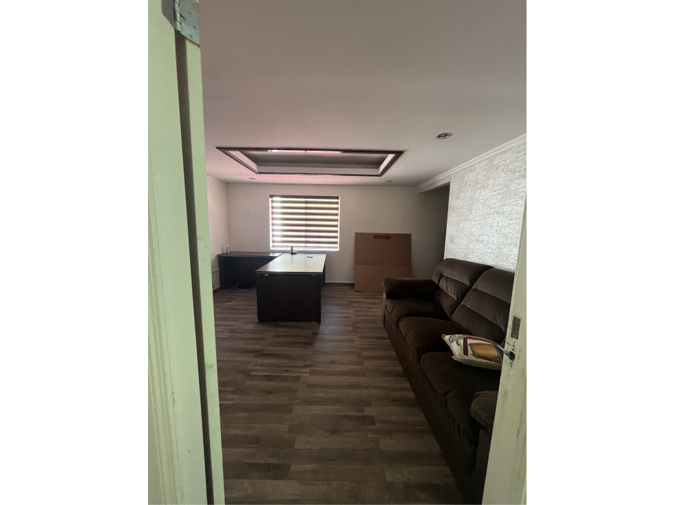 EN VENTA EDIFICIO DE OFICINAS CON GAZEBO EN LA BOCA, ANCON (CP) — foto 2