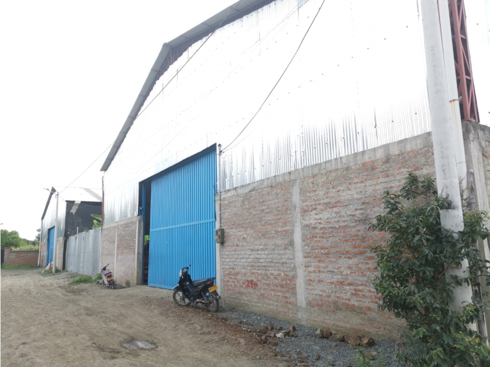 Se vende Bodega en Rozo - 3
