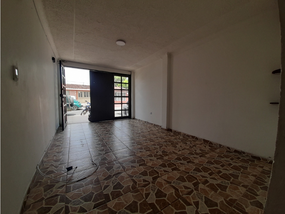 EN VENTA CASA GRANDE CON APTO. EN SANTA ANA PALMIRA — foto 2