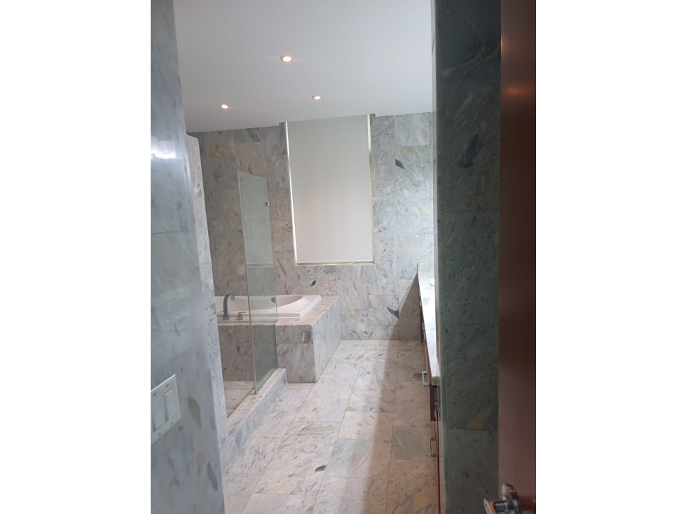Alquiler de amplio apartamento en Punta Pacífica, Panamá — foto 3