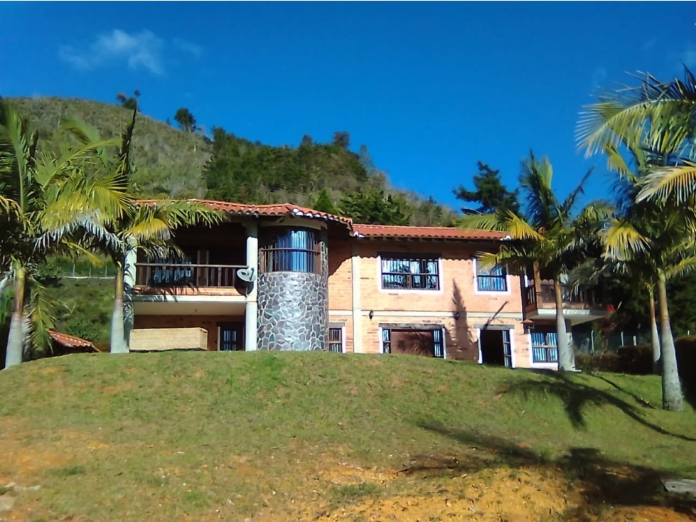 Se vende finca en Guarne