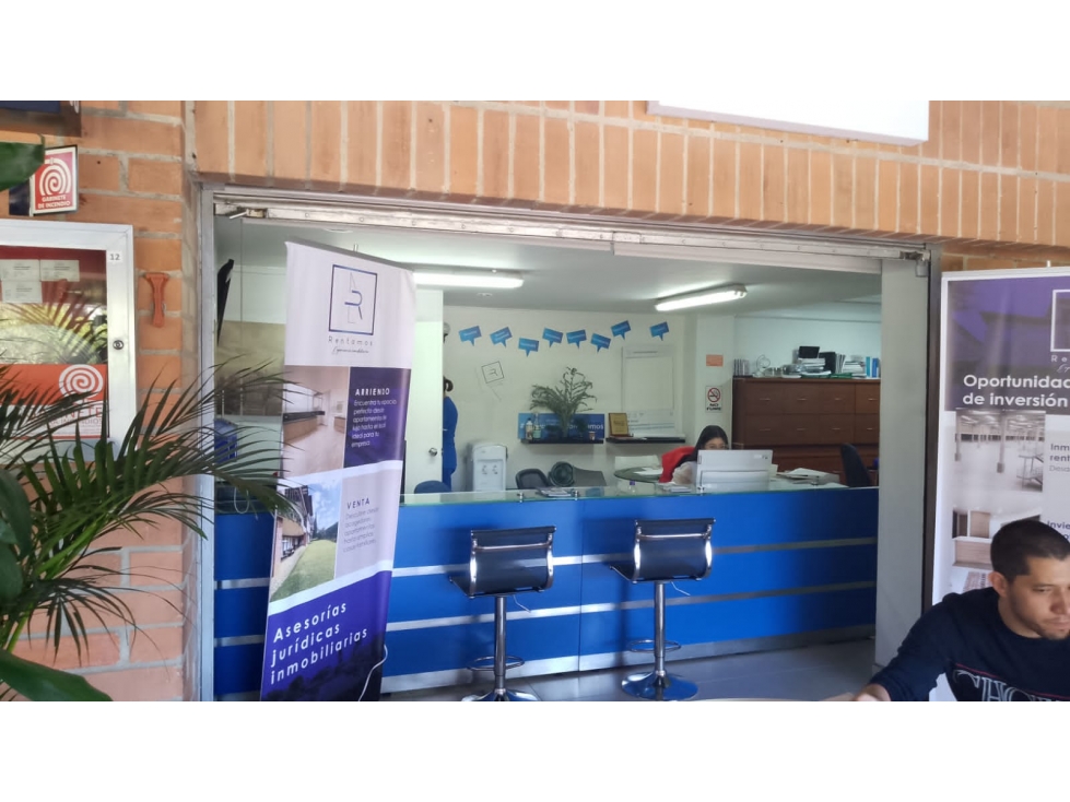 En venta local en el Poblado - 2
