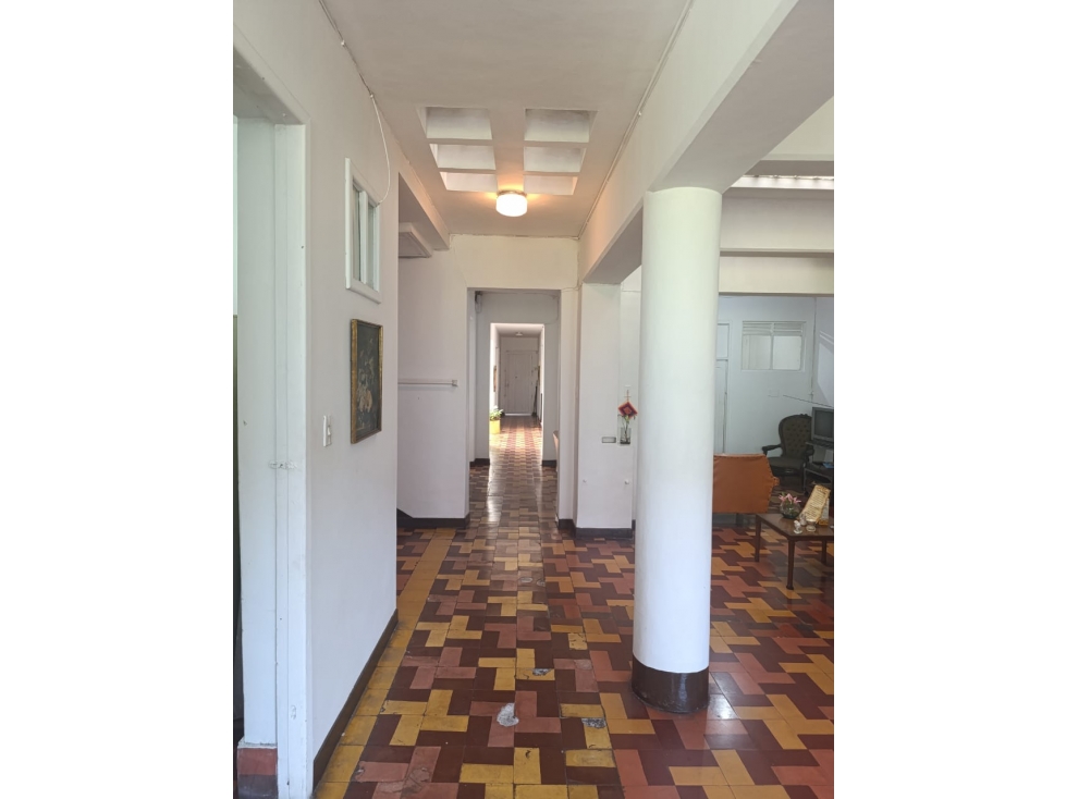 Se vende casa en el Centro, sector Prado