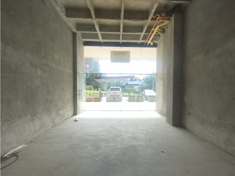 Venta de local comercial en El Retiro (obra gris) — foto 2