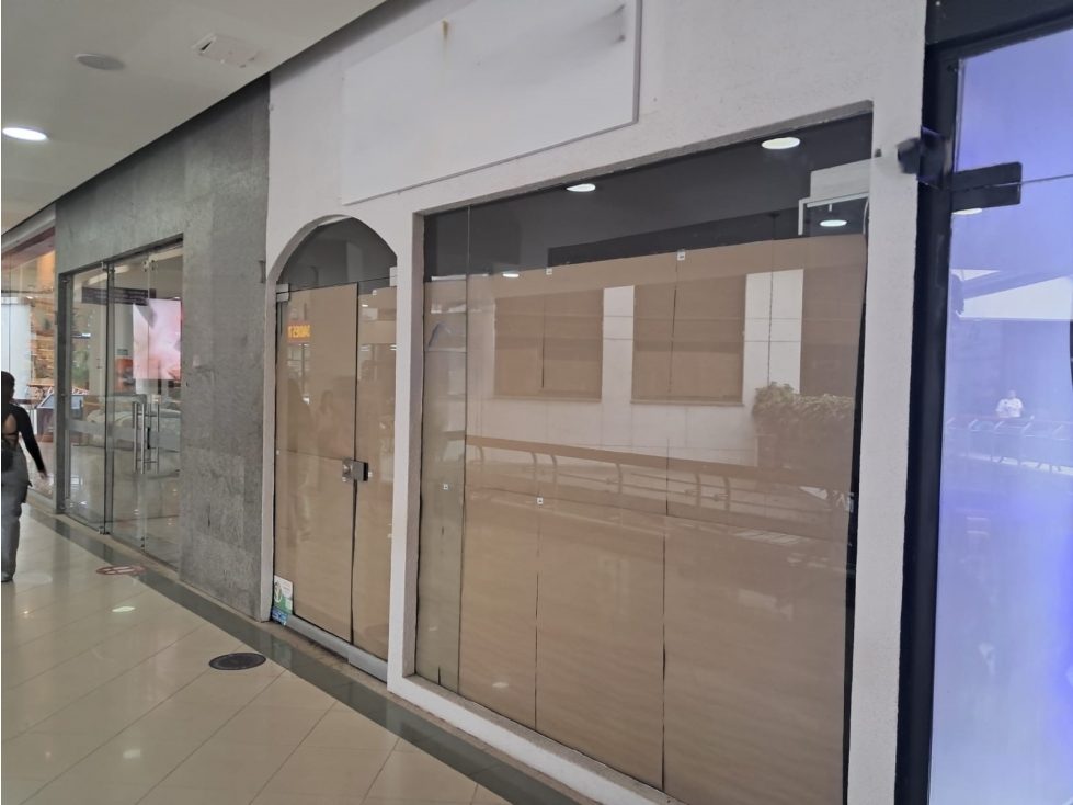 VENTA DE LOCAL COMERCIAL RENTANDO EN ZONA EXCLUSIVA - INVERSION