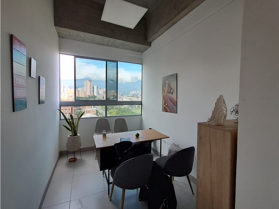 Venta de oficina en Sabaneta, sector Manuel Restrepo - 1