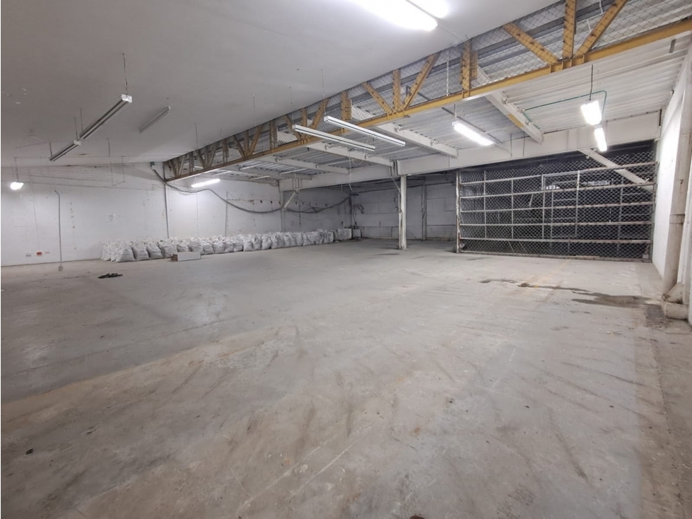 BODEGA EN VENTA - 2