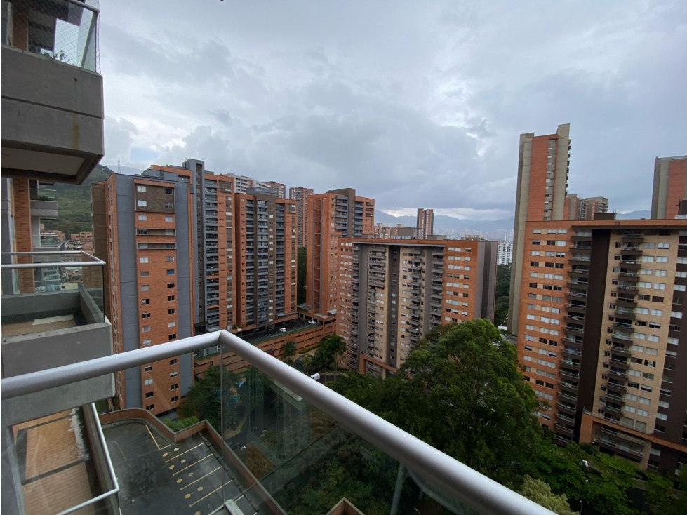 Apto en venta Sabaneta, sector Loma San José