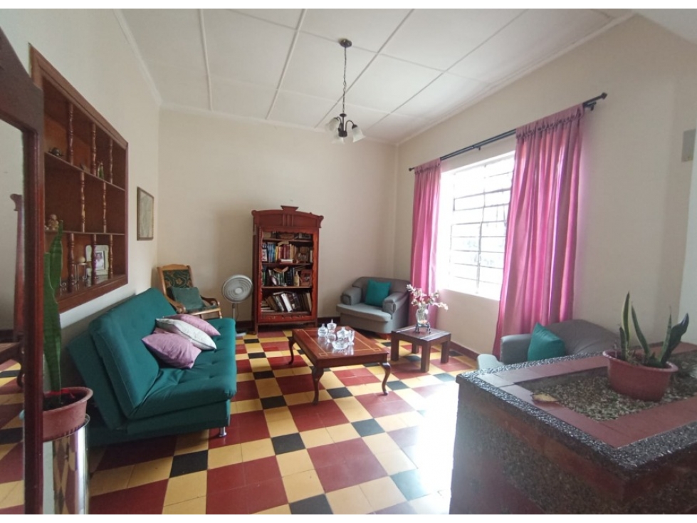 Se vende casa en el Centro sector Prado Centro